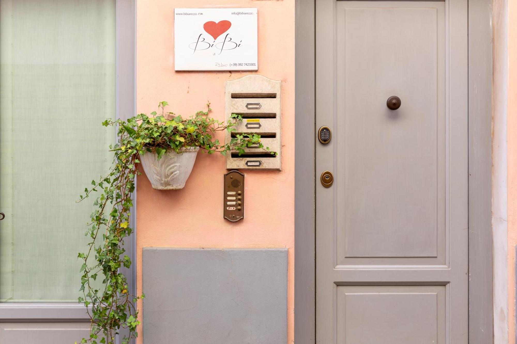 APPARTAMENTO LA FIABA DEL ROSAFRAGOLA - Possibilità di self check-in Arezzo Exterior foto