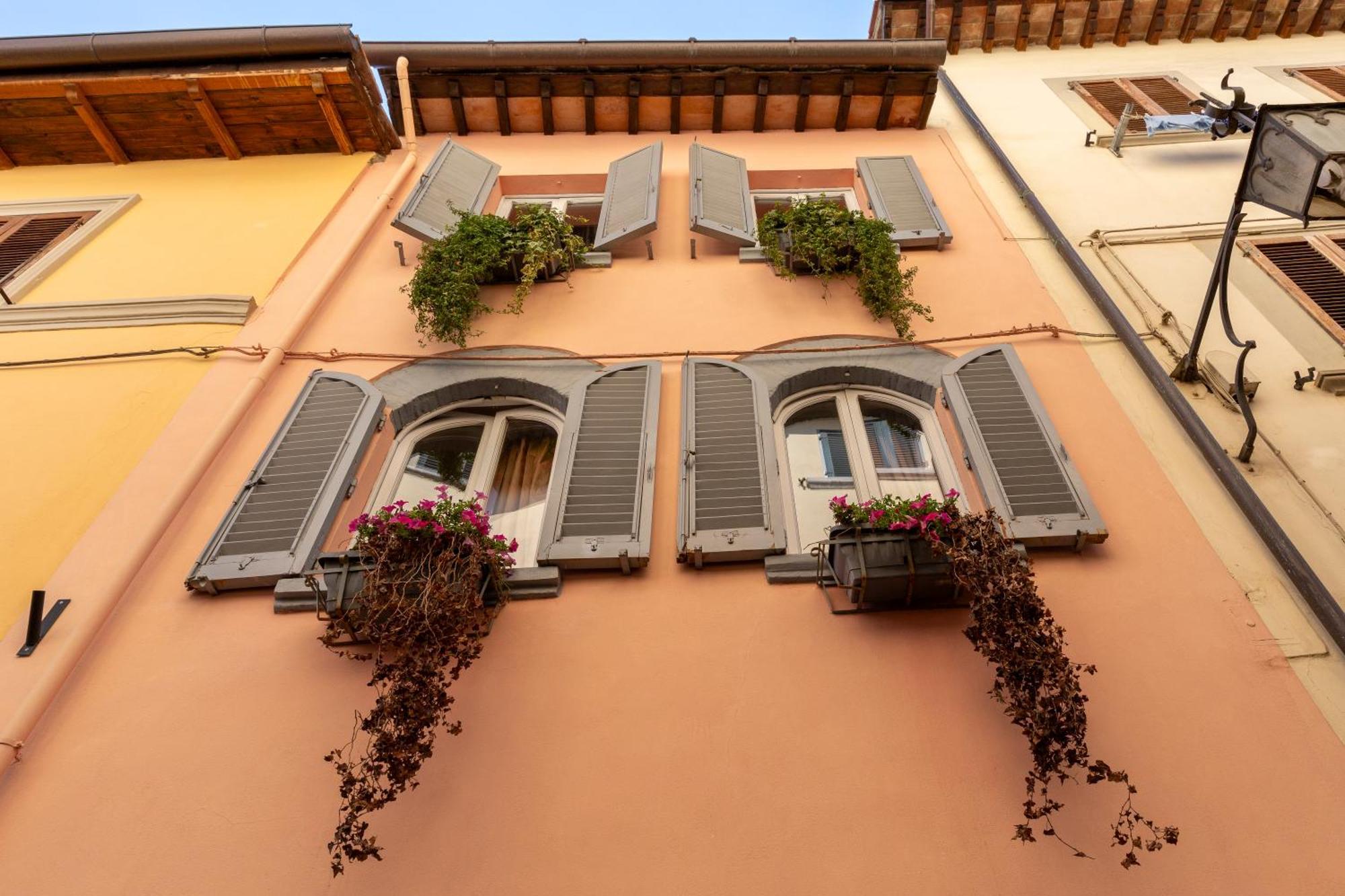 APPARTAMENTO LA FIABA DEL ROSAFRAGOLA - Possibilità di self check-in Arezzo Exterior foto